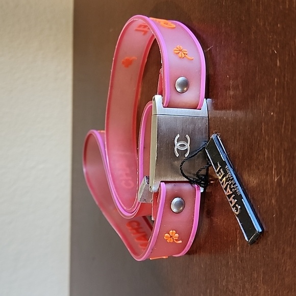 Authentic Chanel belt- rare - Picture 1 of 8